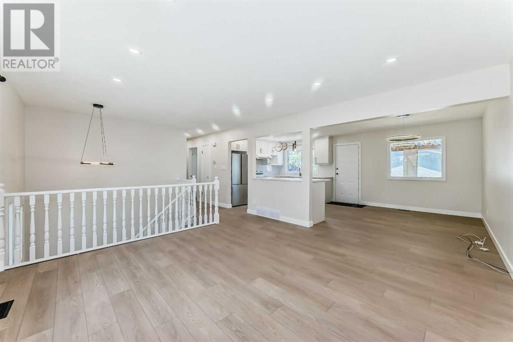 Single Family House Bi-level for Sale in   Street NW Huntington Hills Calgary 