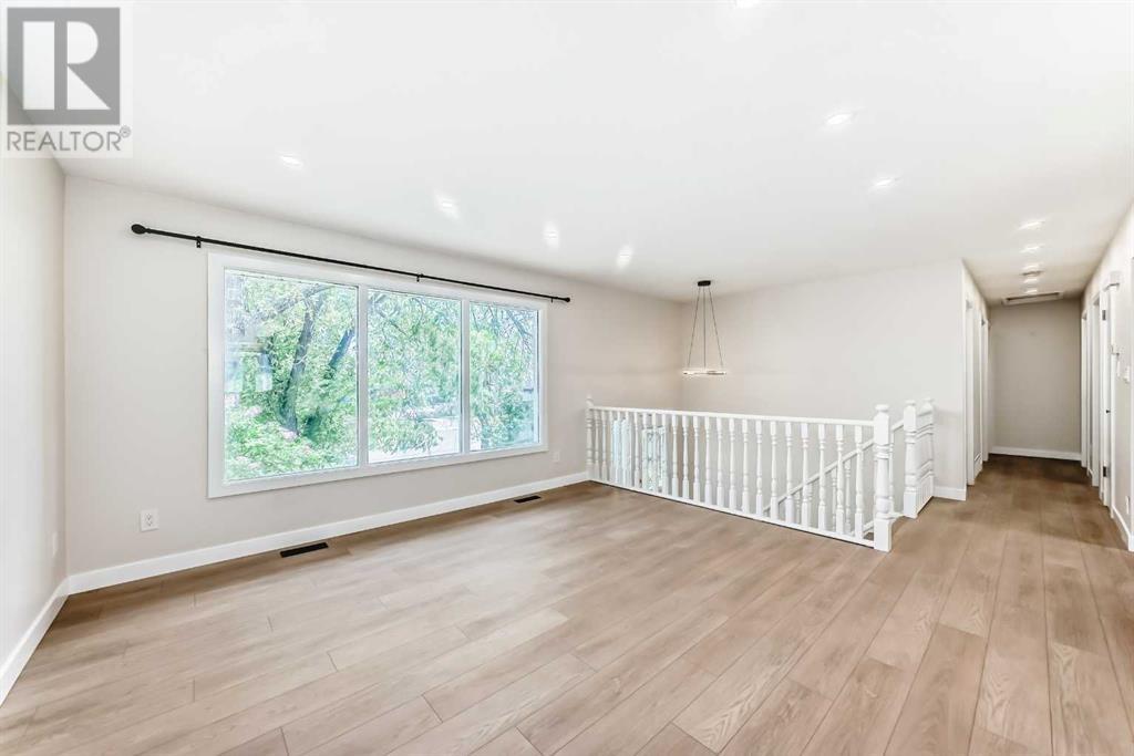 Single Family House Bi-level for Sale in   Street NW Huntington Hills Calgary 