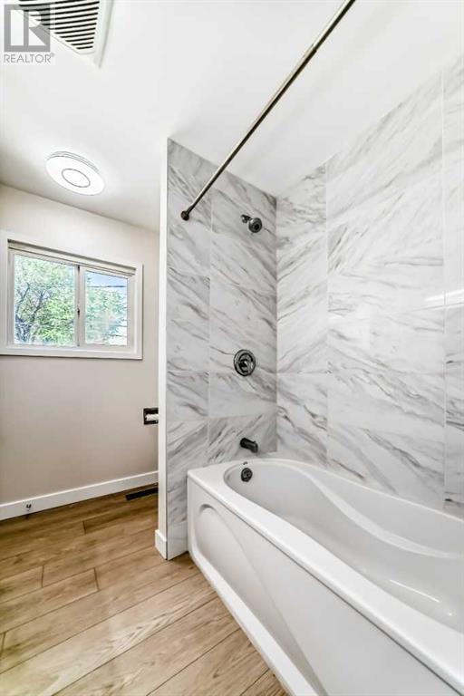 Single Family House Bi-level for Sale in   Street NW Huntington Hills Calgary 