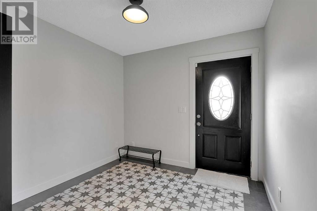 Single Family House for Sale in  Hidden Circle NW Hidden Valley Calgary 