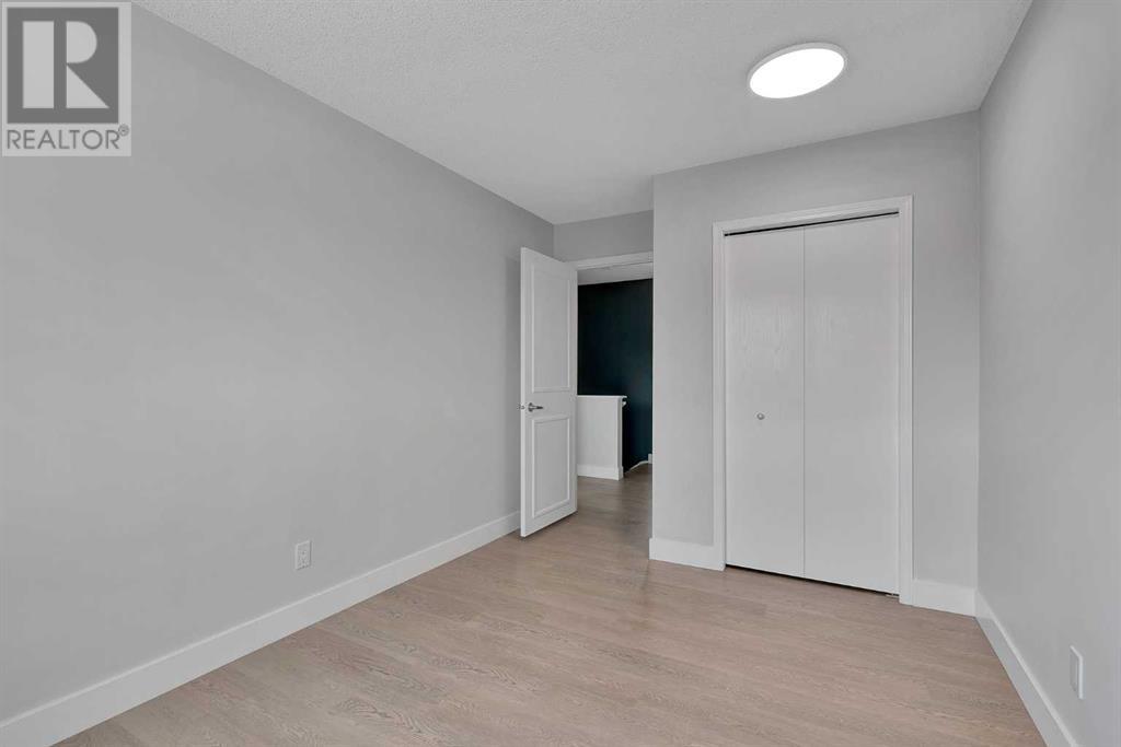 Single Family House for Sale in  Hidden Circle NW Hidden Valley Calgary 