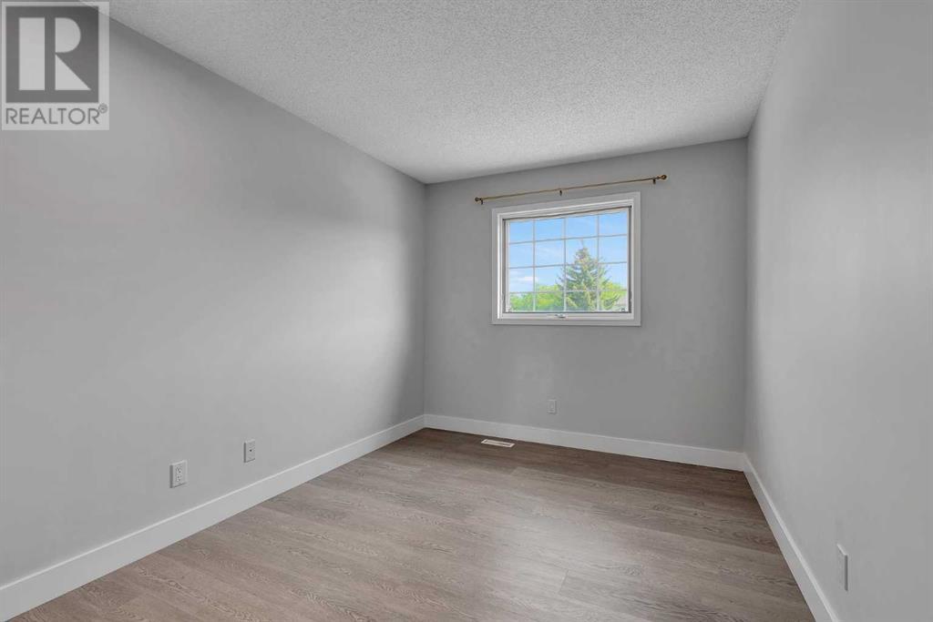 Single Family House for Sale in  Hidden Circle NW Hidden Valley Calgary 