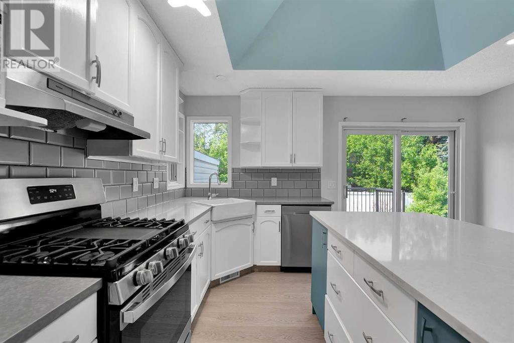 Single Family House for Sale in  Hidden Circle NW Hidden Valley Calgary 