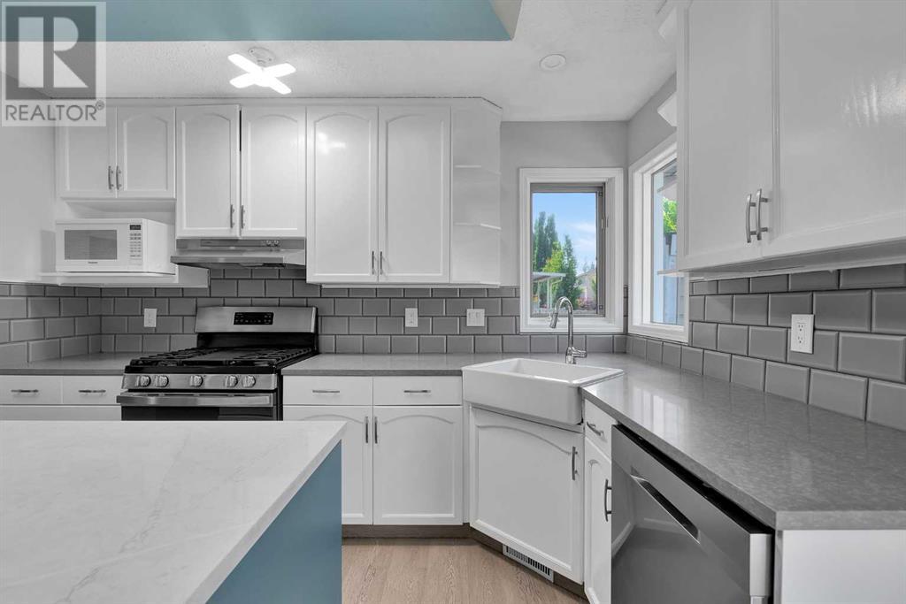 Single Family House for Sale in  Hidden Circle NW Hidden Valley Calgary 