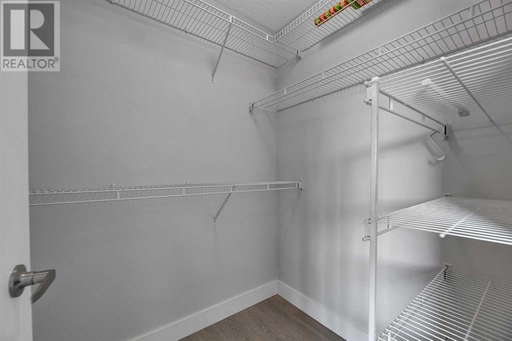 Single Family House for Sale in  Hidden Circle NW Hidden Valley Calgary 