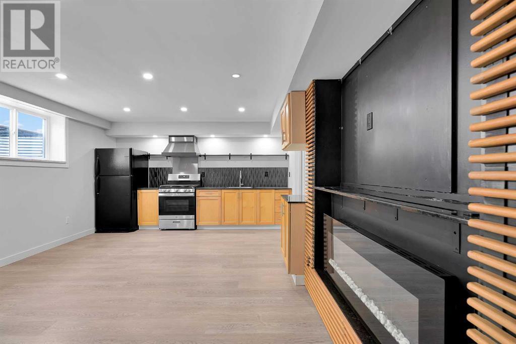 Single Family House for Sale in  Hidden Circle NW Hidden Valley Calgary 