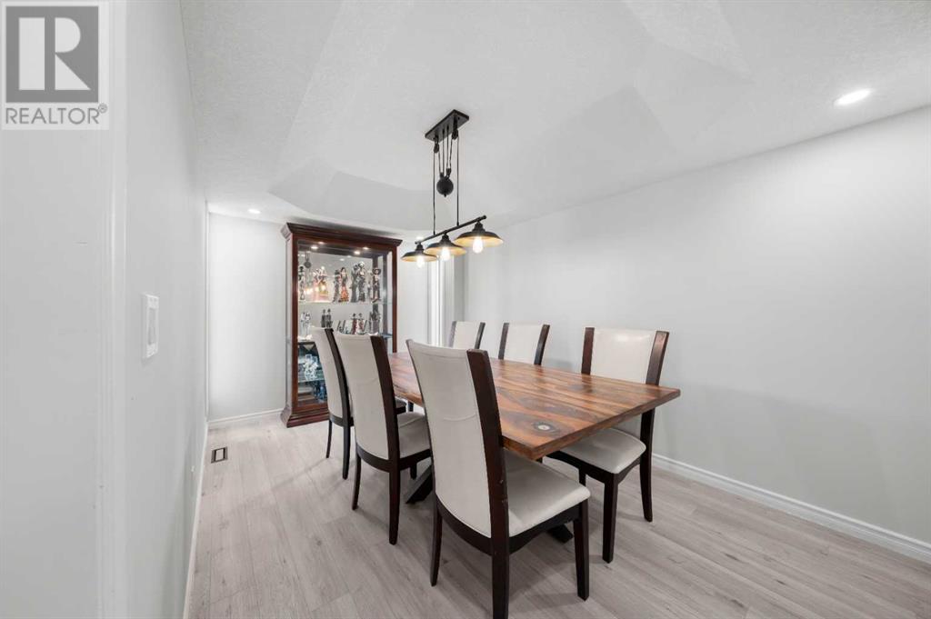 Photo 15 of 450 Cimarron Circle, Okotoks AB