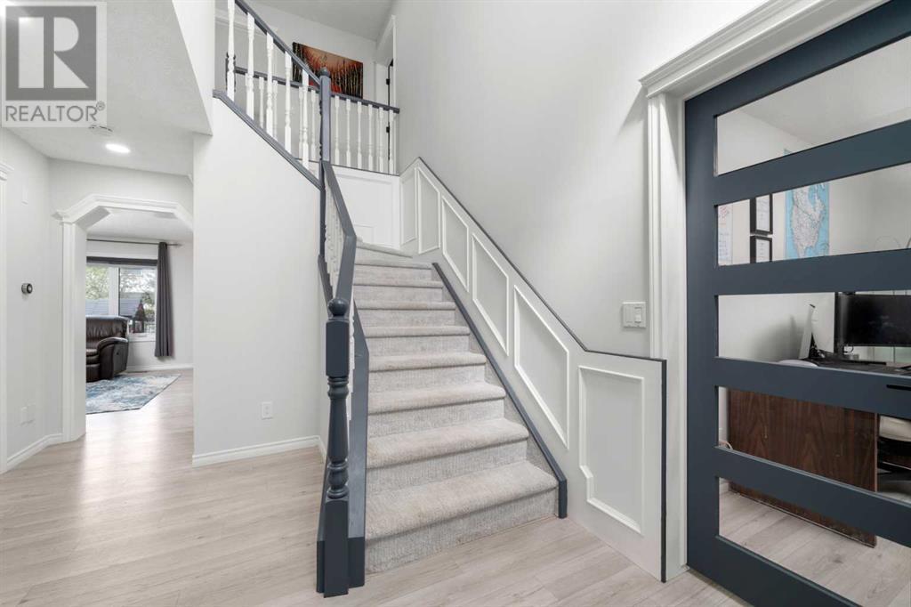 Photo 20 of 450 Cimarron Circle, Okotoks AB
