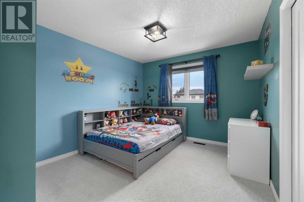 Photo 29 of 450 Cimarron Circle, Okotoks AB