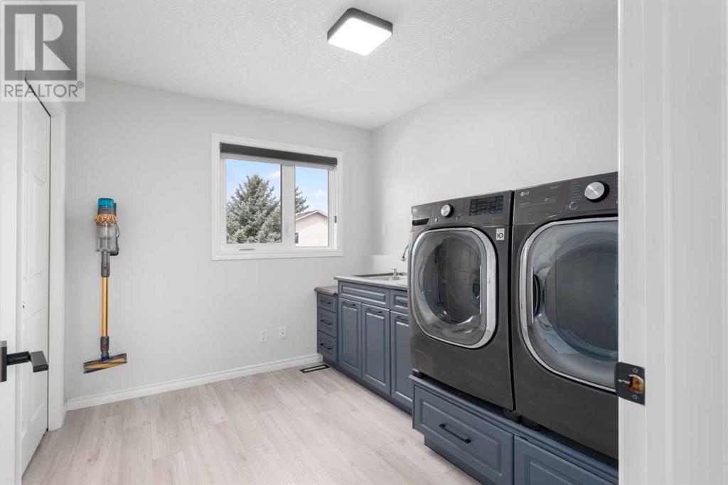 Photo 33 of 450 Cimarron Circle, Okotoks AB