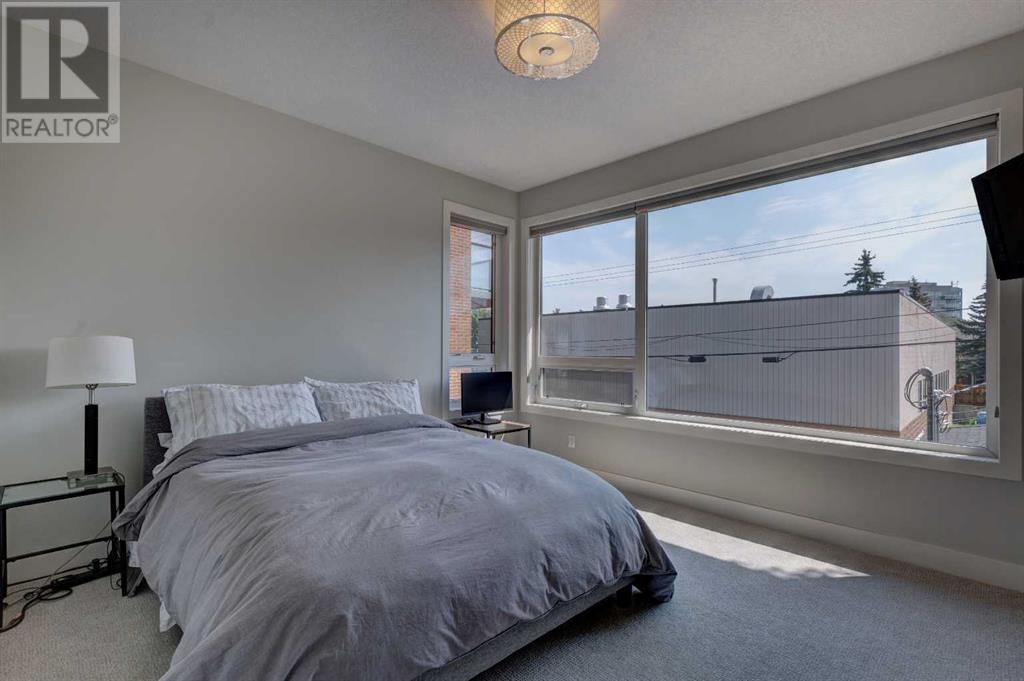 Single Family House for Sale in   A Street SW Richmond Calgary 