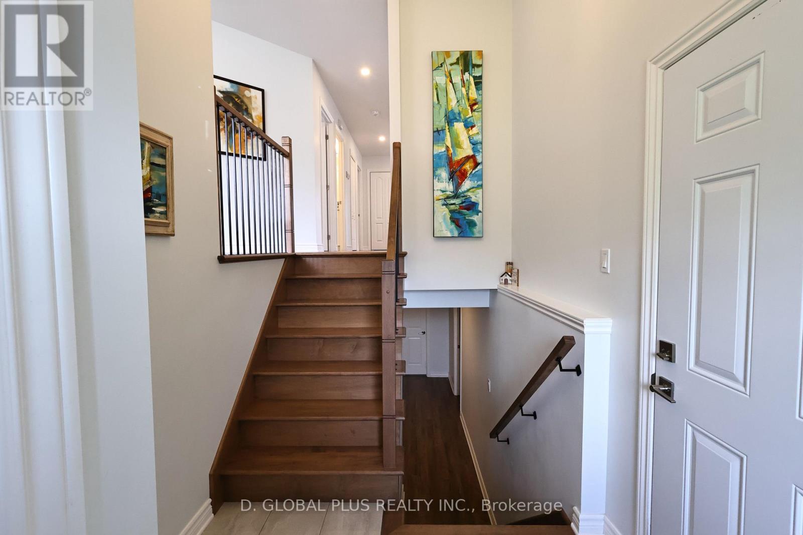 Photo 2 of 90 Cameron Crescent S, Cornwall ON