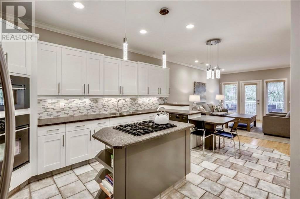 Single Family House for Sale in   Avenue SW South Calgary Calgary 