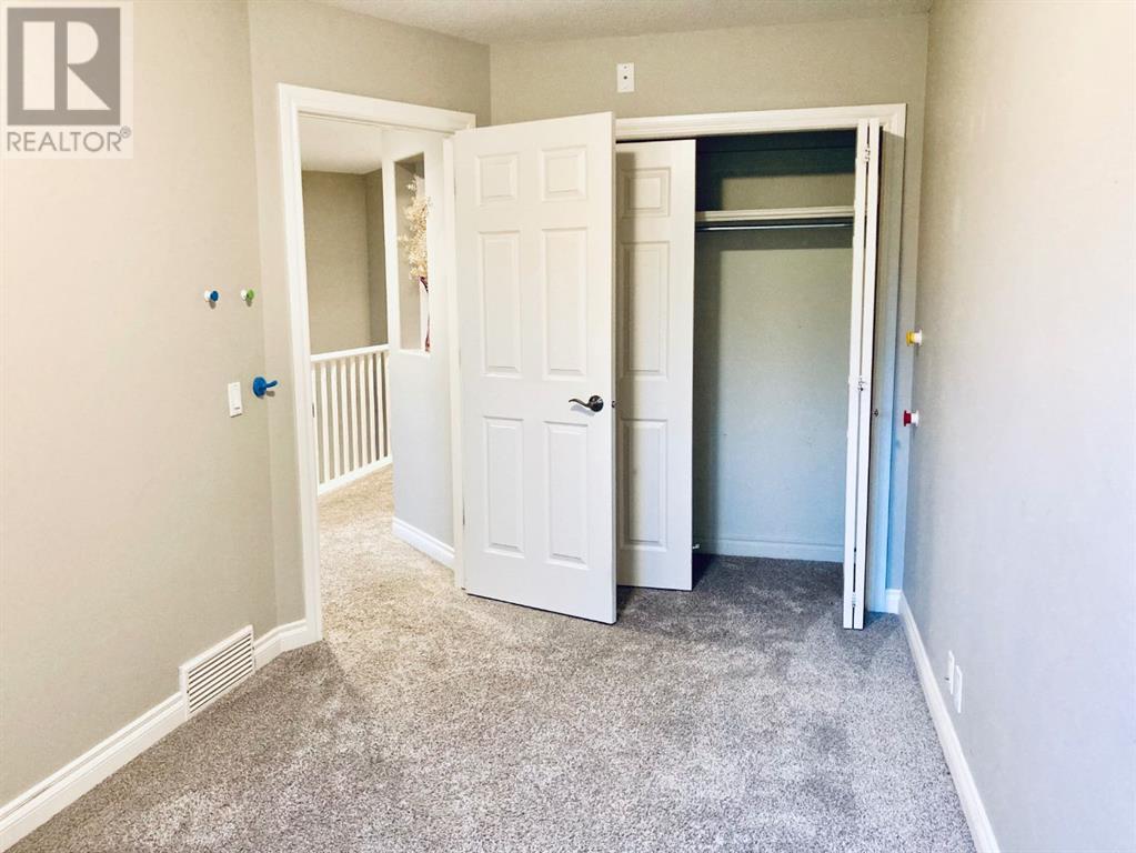 Single Family House for Sale in   Avenue SW South Calgary Calgary 