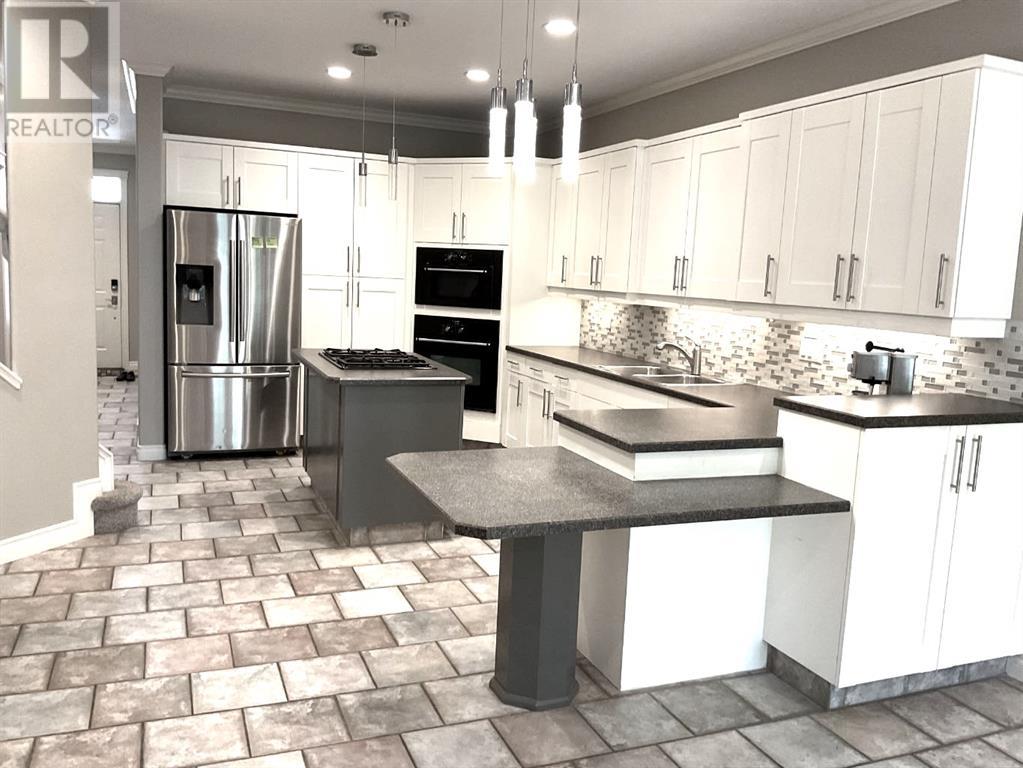 Single Family House for Sale in   Avenue SW South Calgary Calgary 