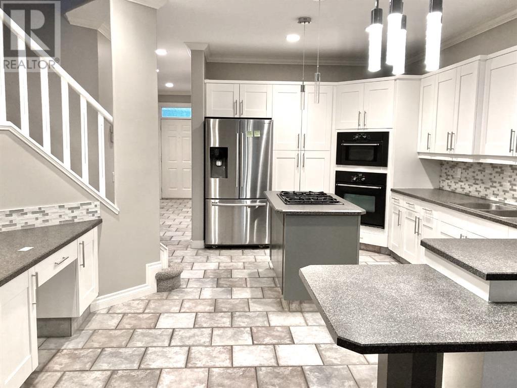 Single Family House for Sale in   Avenue SW South Calgary Calgary 