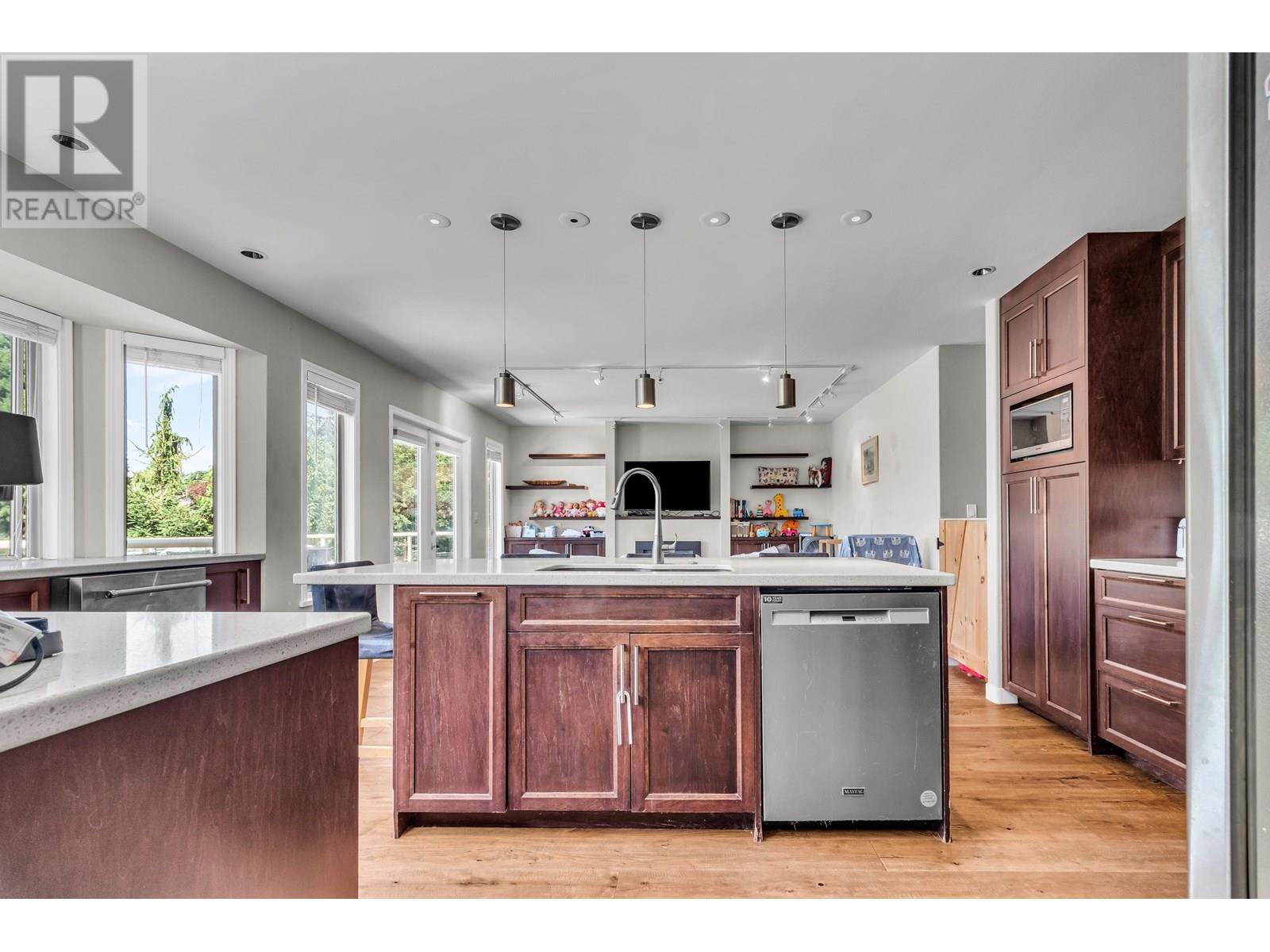 Photo 26 of 23547 108 Avenue, Maple Ridge BC
