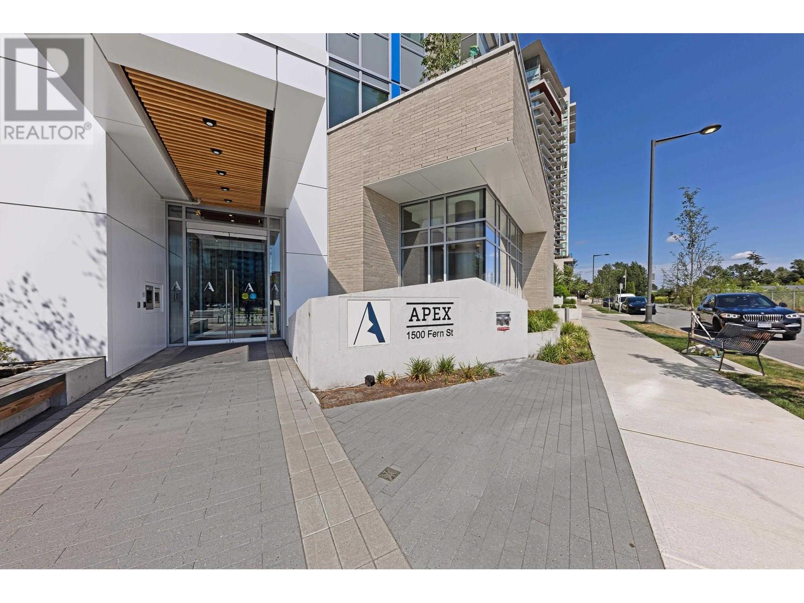 Photo 16 of 202 1500 Fern Street, North Vancouver BC