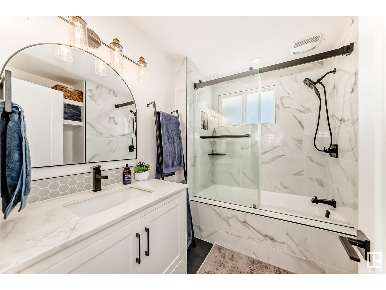 Photo 39 of 15226 81 Av Nw, Edmonton AB