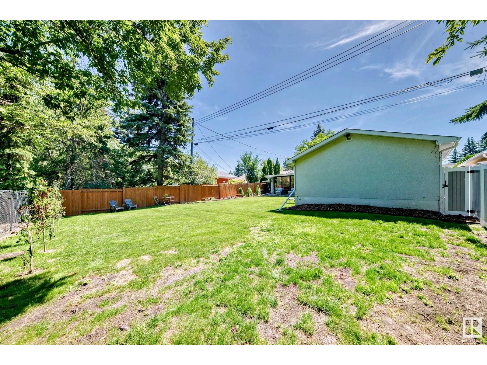 Photo 9 of 15226 81 Av Nw, Edmonton AB