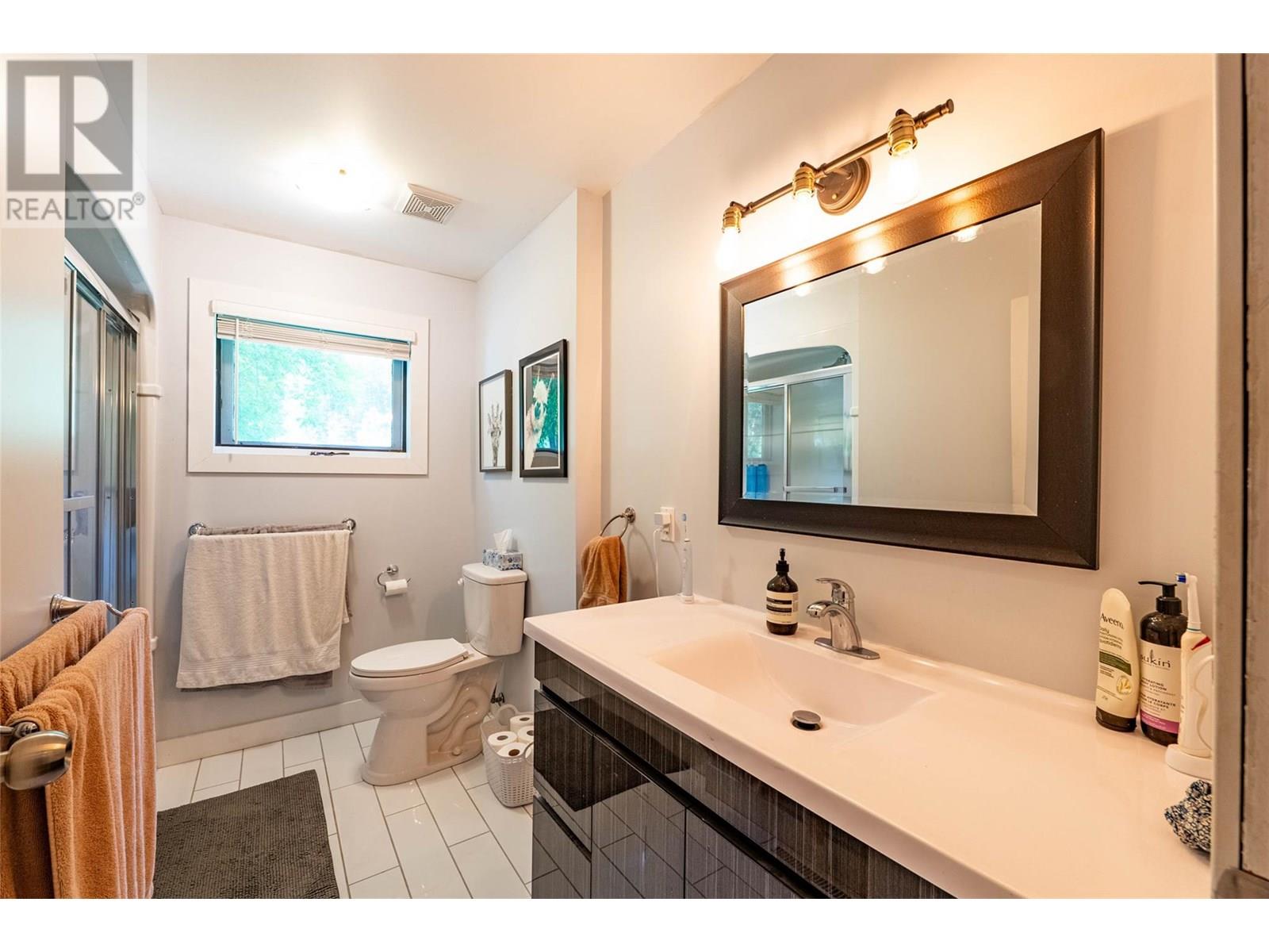 1801 3A Highway, Castlegar