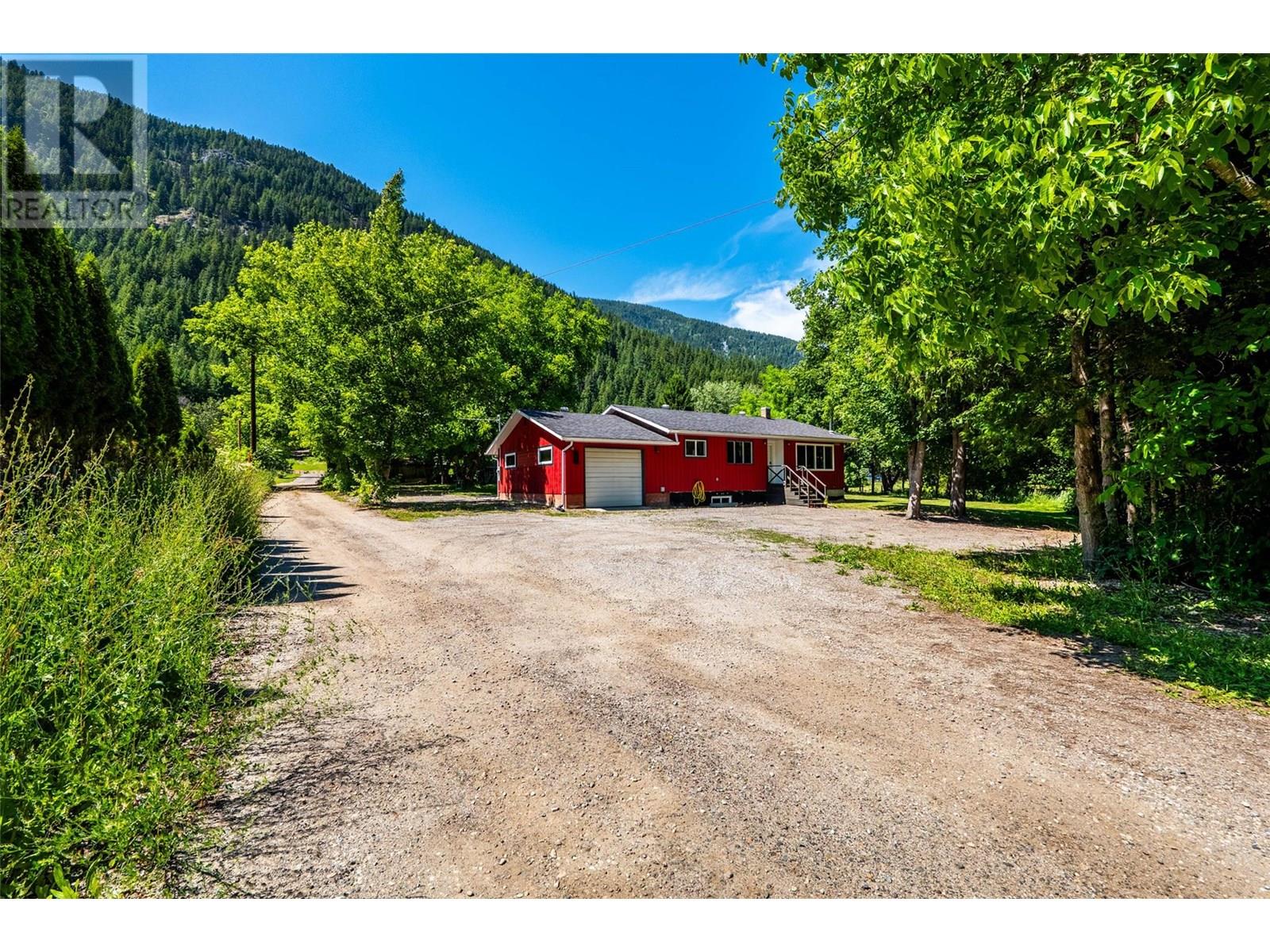 1801 3A Highway, Castlegar