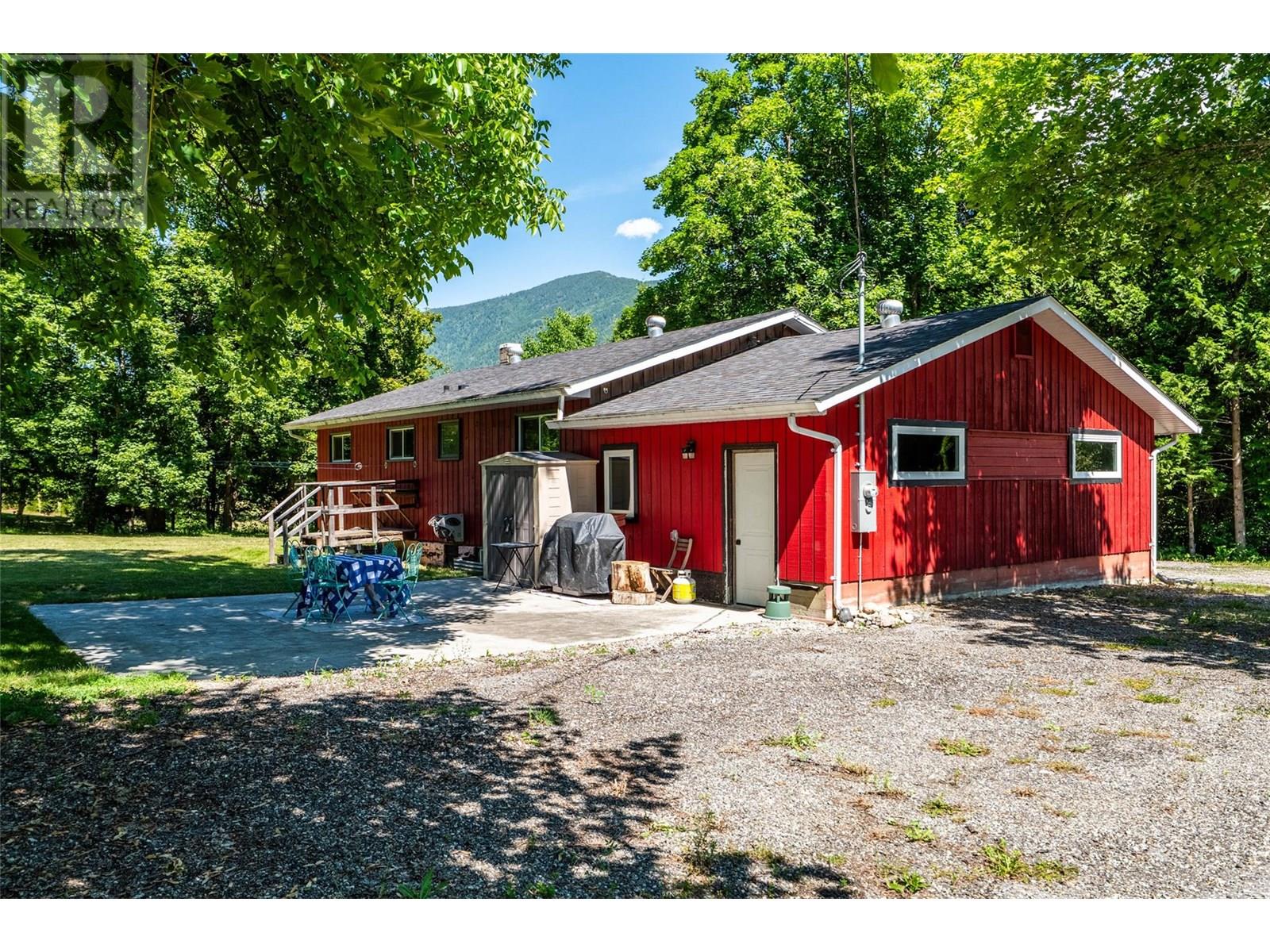 1801 3A Highway, Castlegar