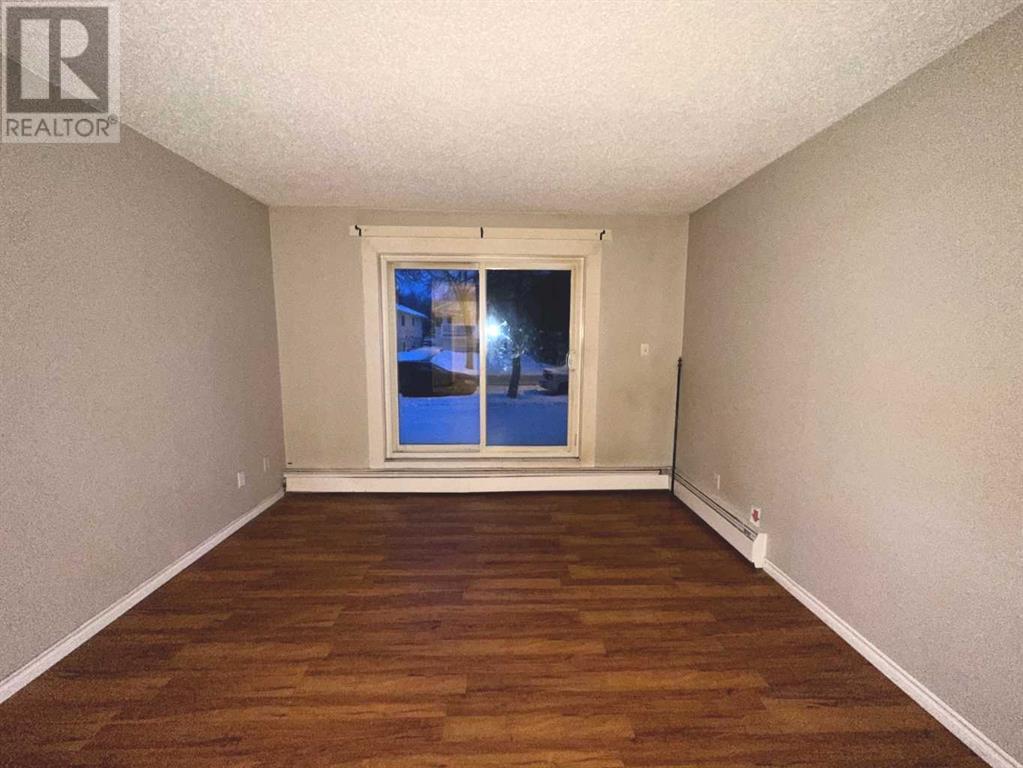 Single Family House Low rise for Sale in   Mount Pleasant Drive Mount Pleasant Camrose 