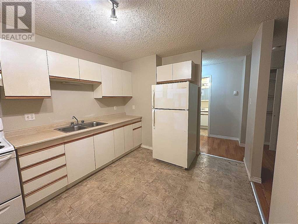 Single Family House Low rise for Sale in   Mount Pleasant Drive Mount Pleasant Camrose 