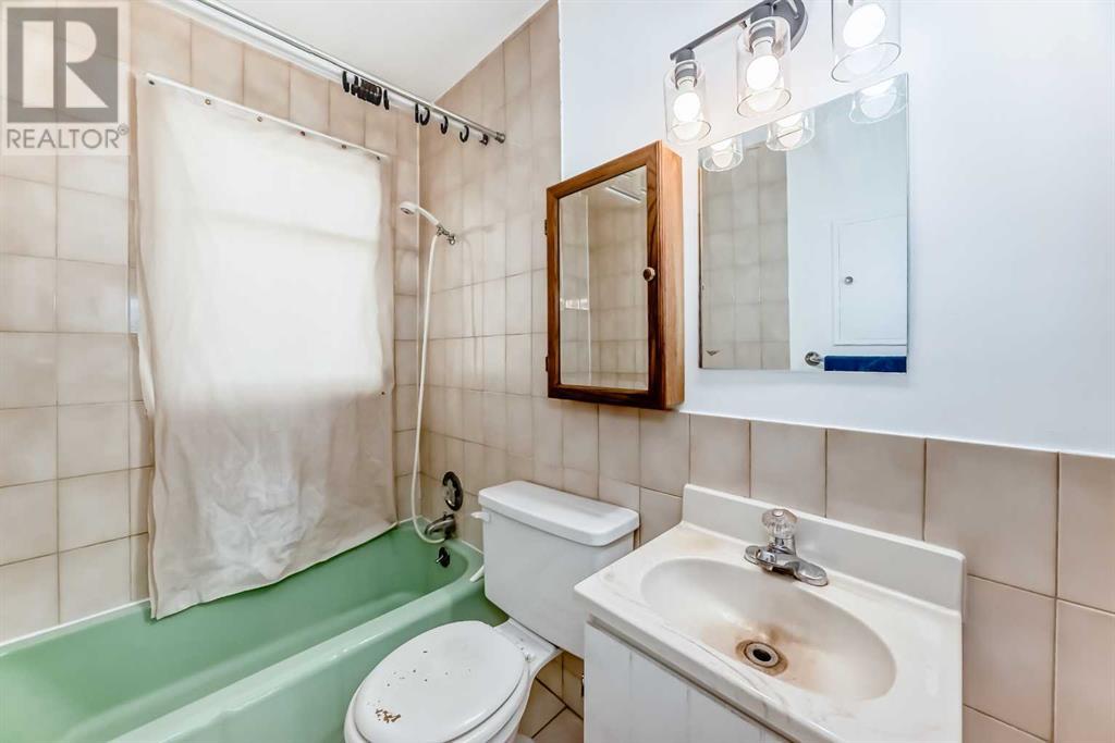 Single Family House Bungalow for Sale in  Child Avenue NE Renfrew Calgary 