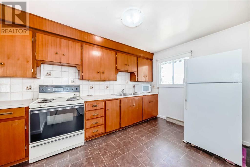 Single Family House Bungalow for Sale in  Child Avenue NE Renfrew Calgary 