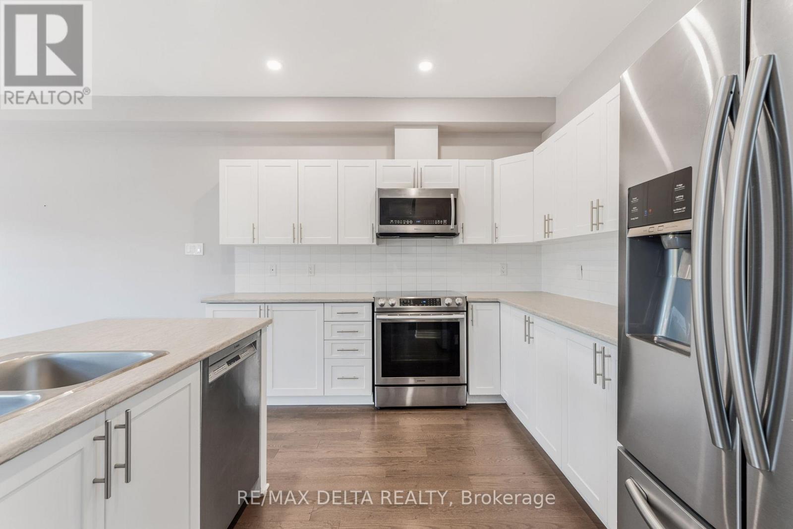 Photo 16 of 196 Onyx Crescent, Clarencerockland ON