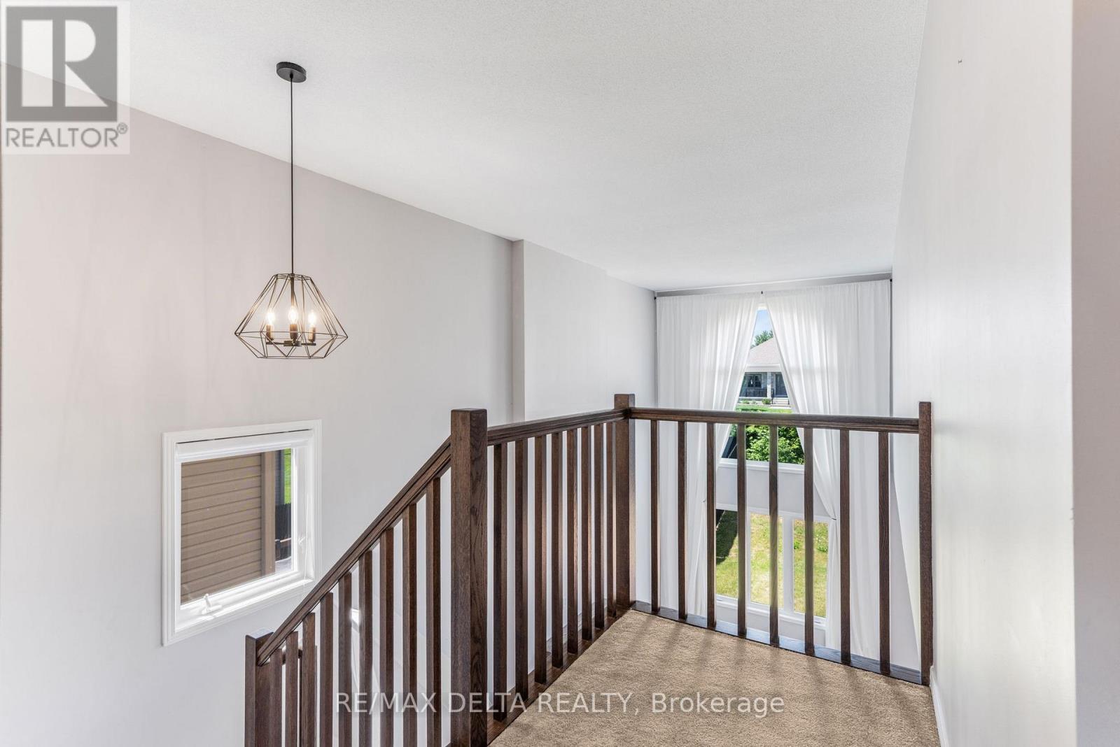 Photo 20 of 196 Onyx Crescent, Clarencerockland ON