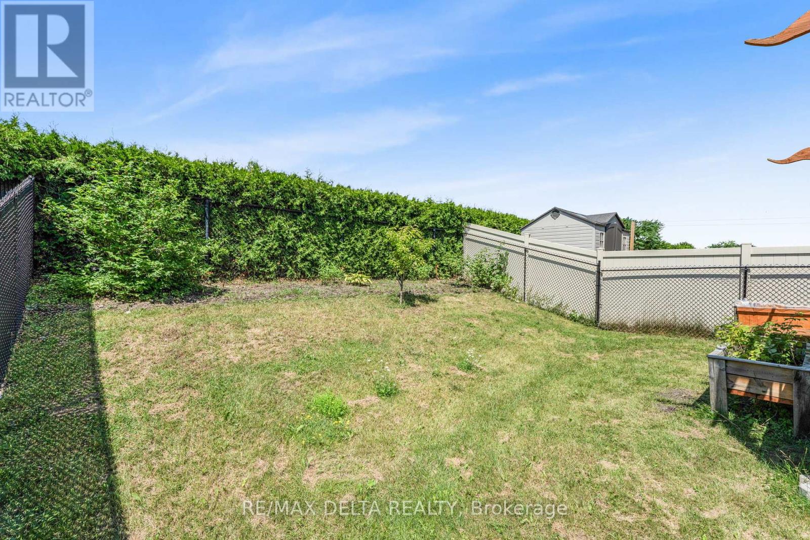 Photo 36 of 196 Onyx Crescent, Clarencerockland ON