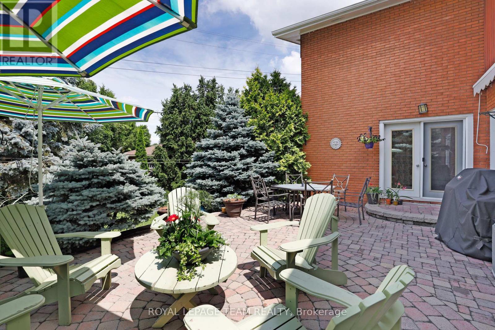 Photo 10 of 1939 Wembley Avenue, Ottawa ON