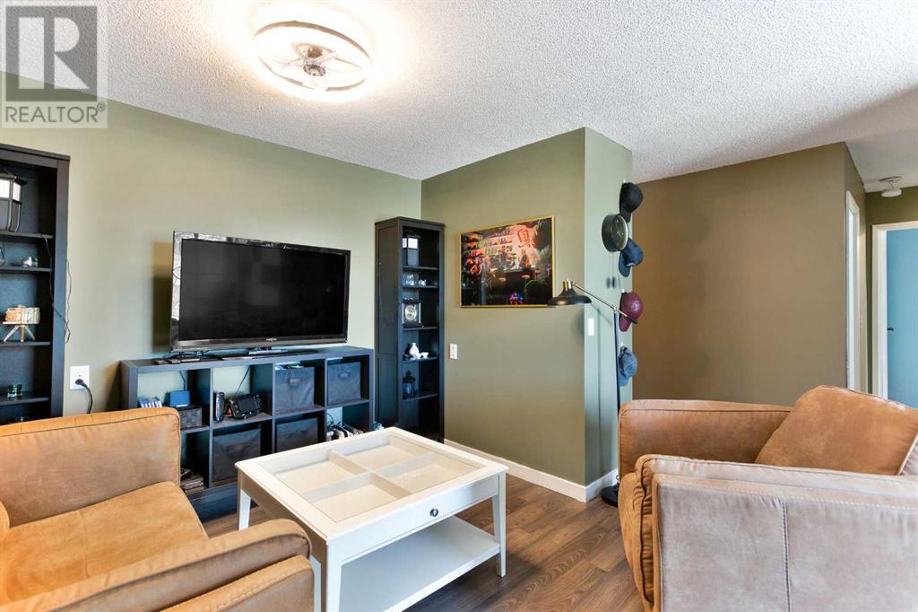 205, 4944 Dalton Drive NW, Calgary, Alberta