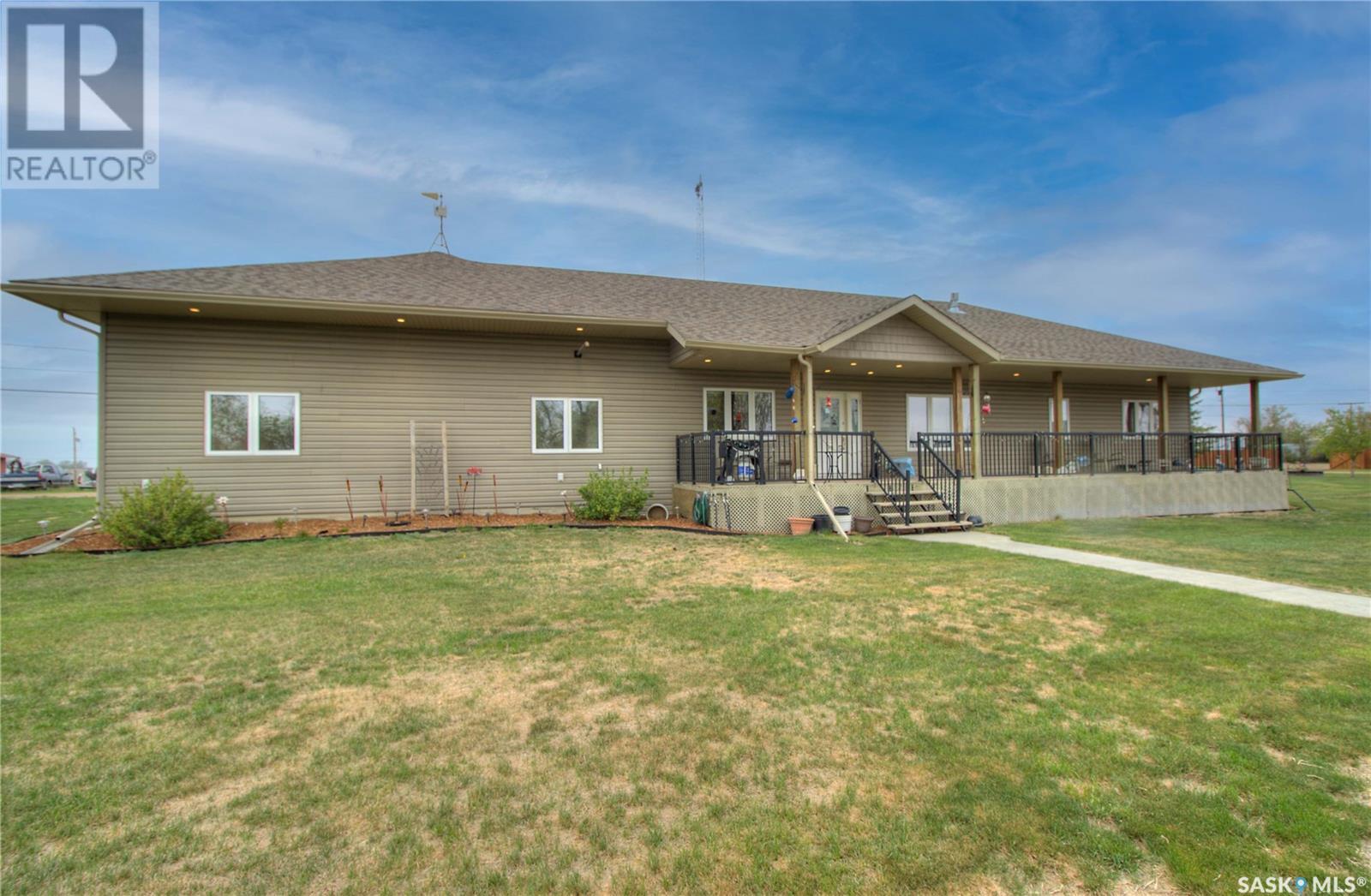 Photo 44 of 91 1st Street E, Coteau Rm No 255 SK