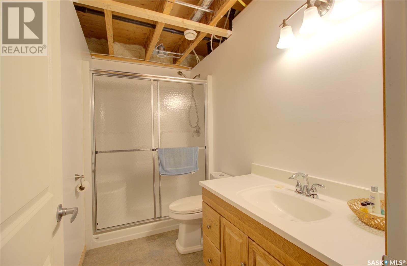 Photo 39 of 91 1st Street E, Coteau Rm No 255 SK