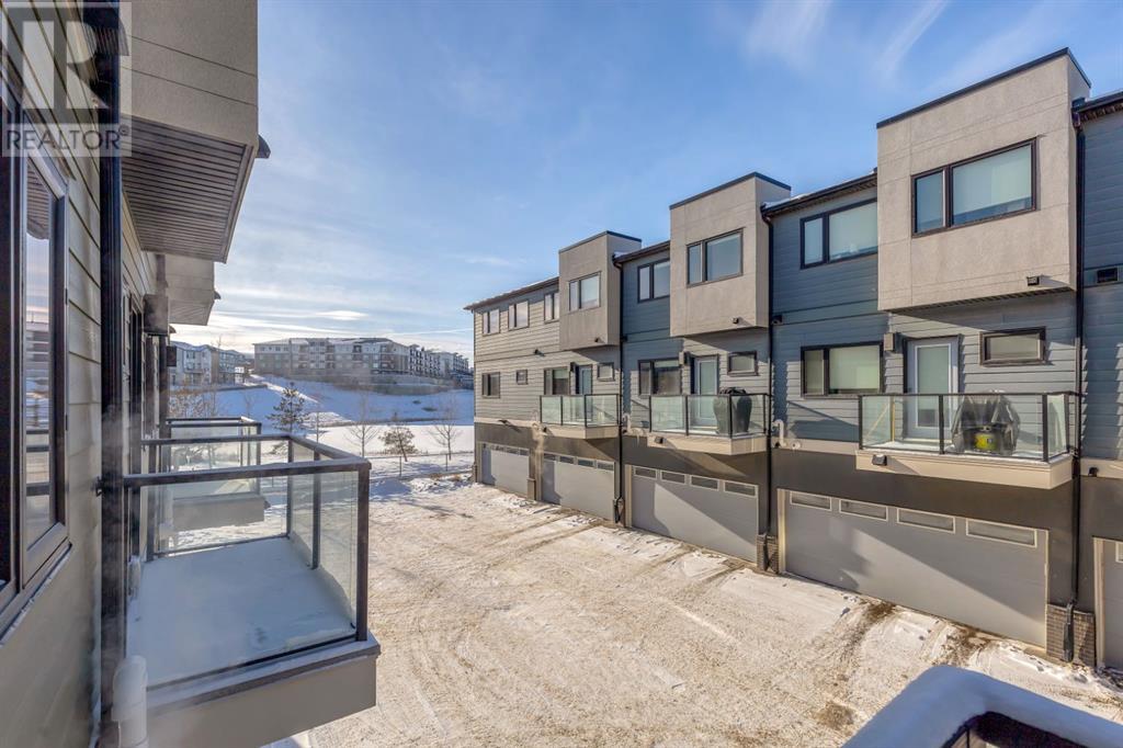 Single Family House for Sale in   Sherwood Square NW Sherwood Calgary 