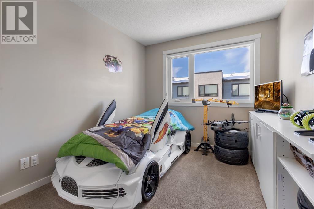 Single Family House for Sale in   Sherwood Square NW Sherwood Calgary 