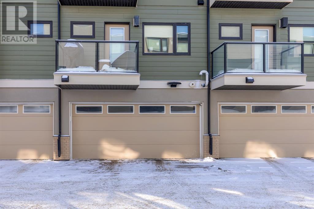 Single Family House for Sale in   Sherwood Square NW Sherwood Calgary 