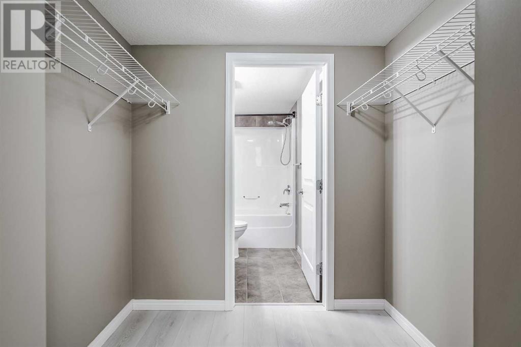 Single Family House for Sale in   Country Village Manor NE Country Hills Village Calgary 