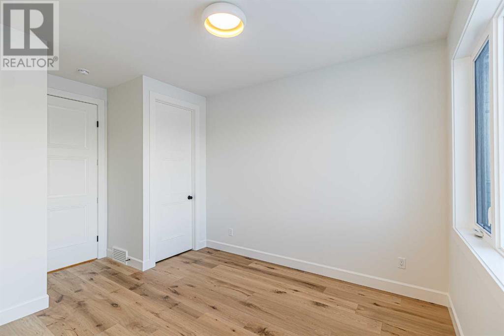 533 35A Street NW, Calgary, Alberta