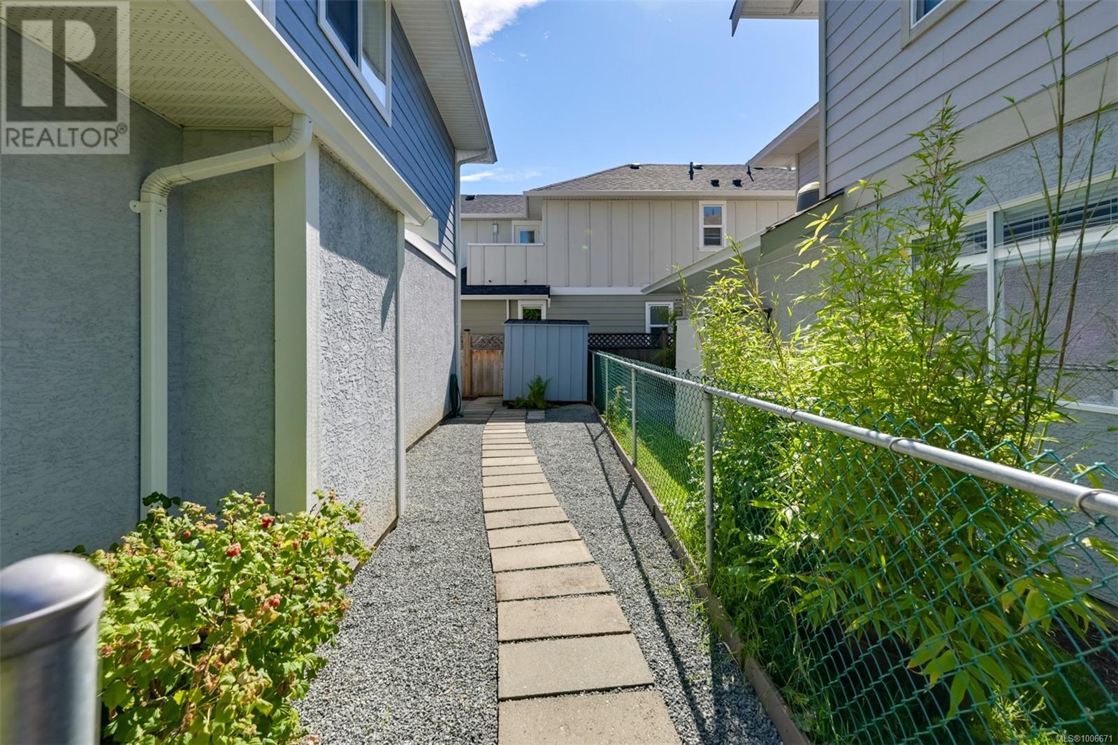  9661 Seventh Street, Sidney