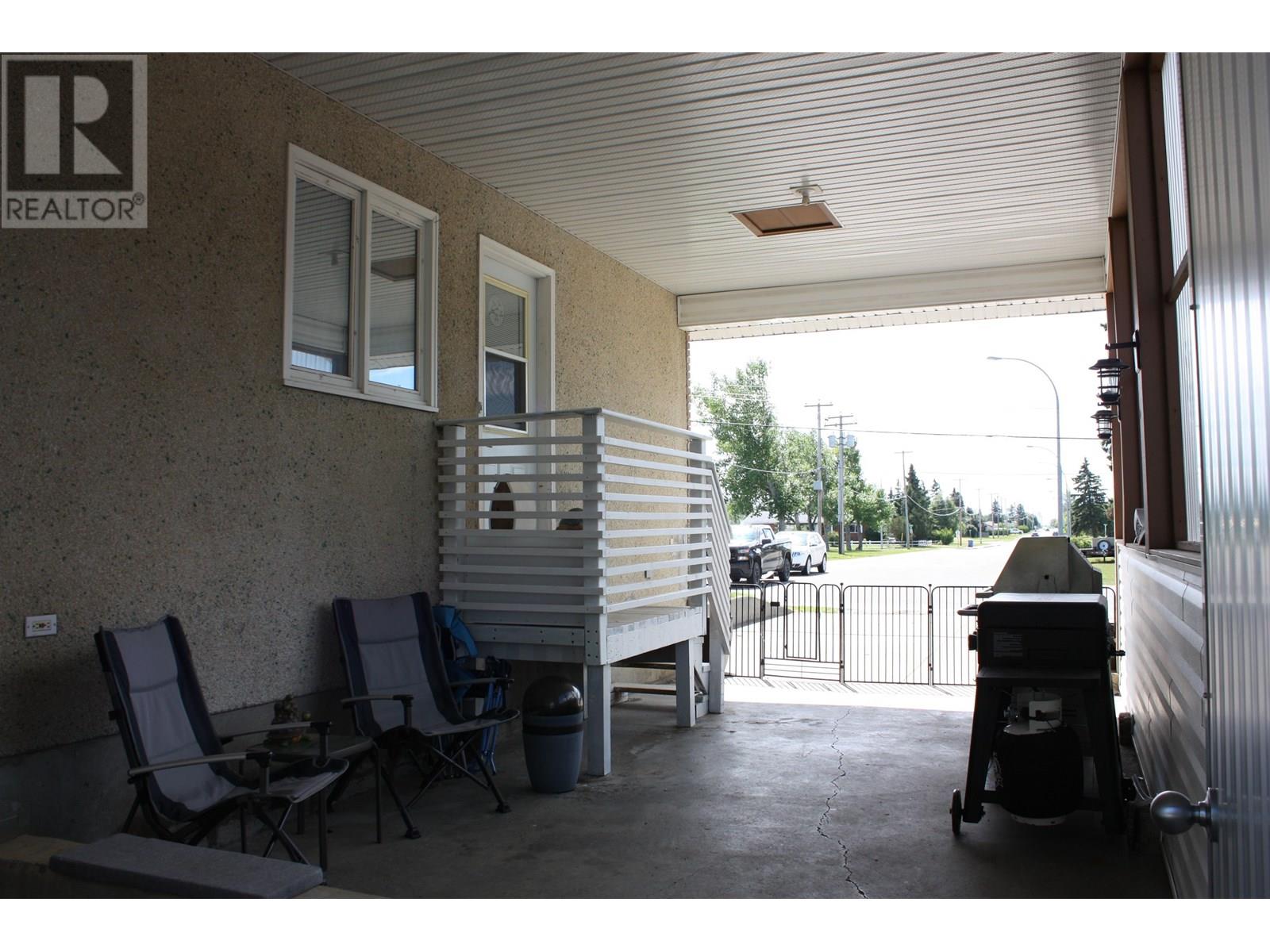 Photo 28 of 9128 108 Avenue, Fort St John BC