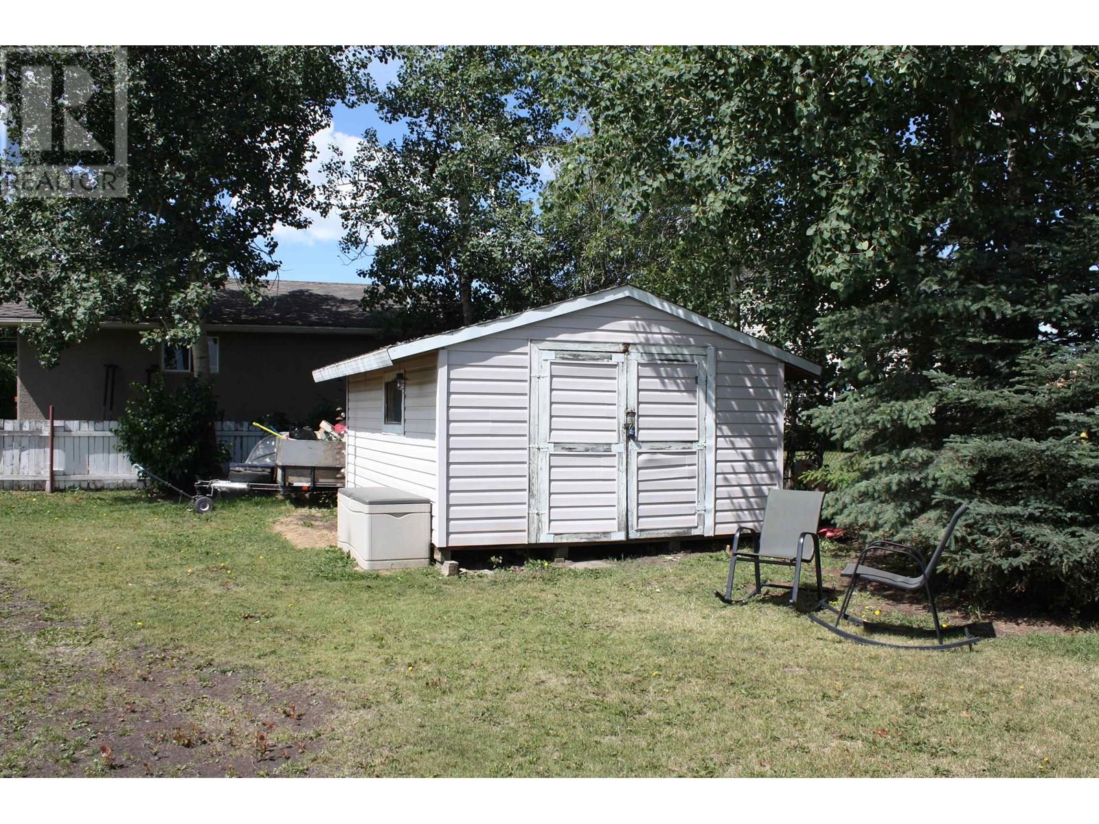 Photo 26 of 9128 108 Avenue, Fort St John BC