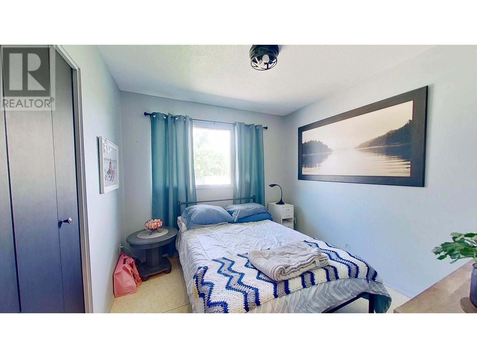 Photo 15 of 9128 108 Avenue, Fort St John BC