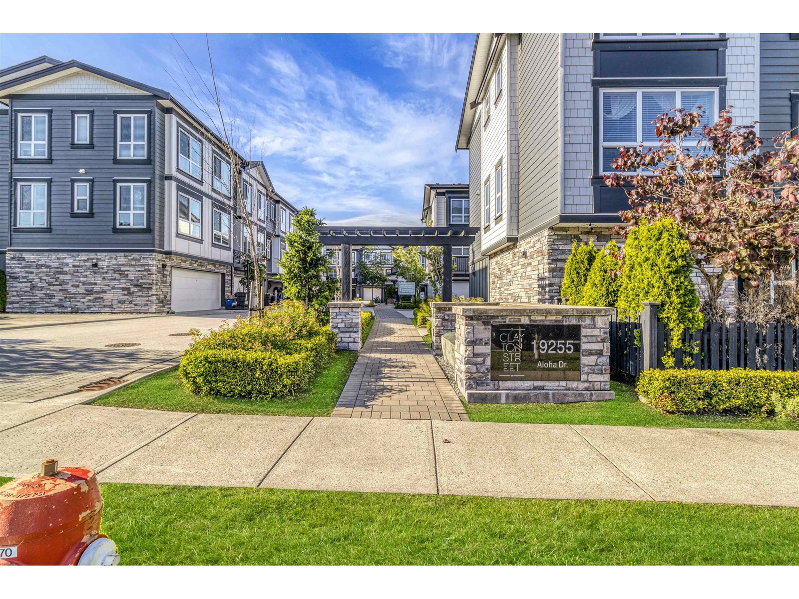 Photo 23 of 37 19255 Aloha Drive, Surrey BC