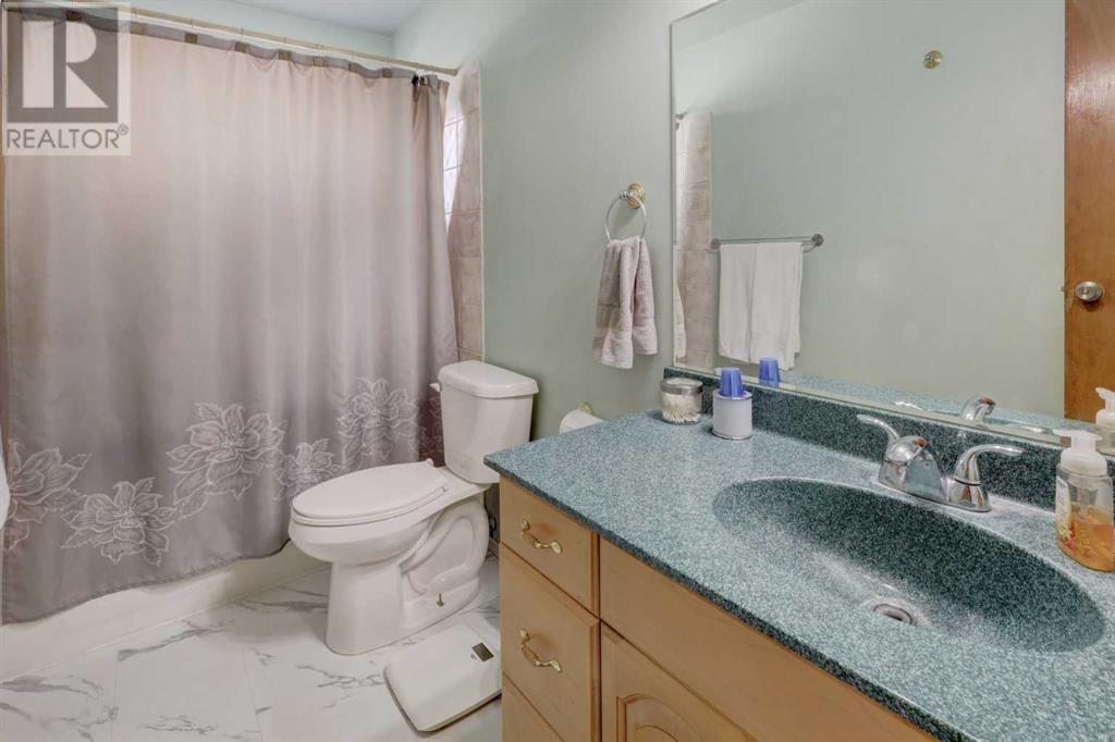 Single Family House Bungalow for Sale in  Huntchester Crescent NE Huntington Hills Calgary 
