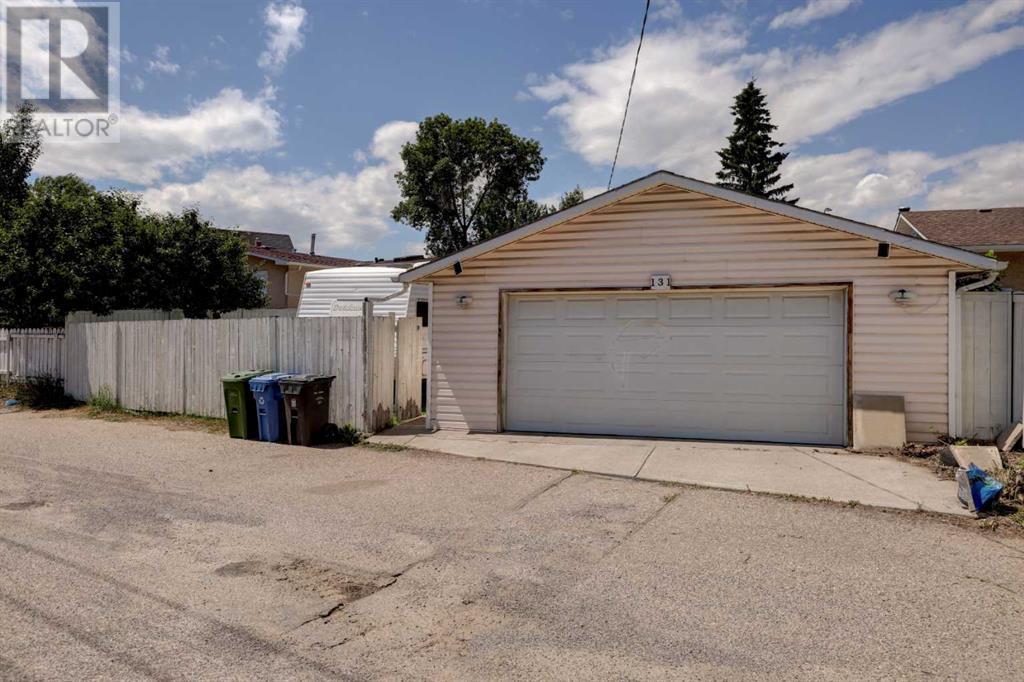 Single Family House Bungalow for Sale in  Huntchester Crescent NE Huntington Hills Calgary 